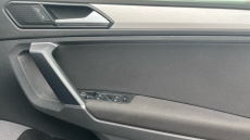 Volkswagen Tiguan 2.0 TDi 150 4Motion SE Nav 5dr Diesel Estate